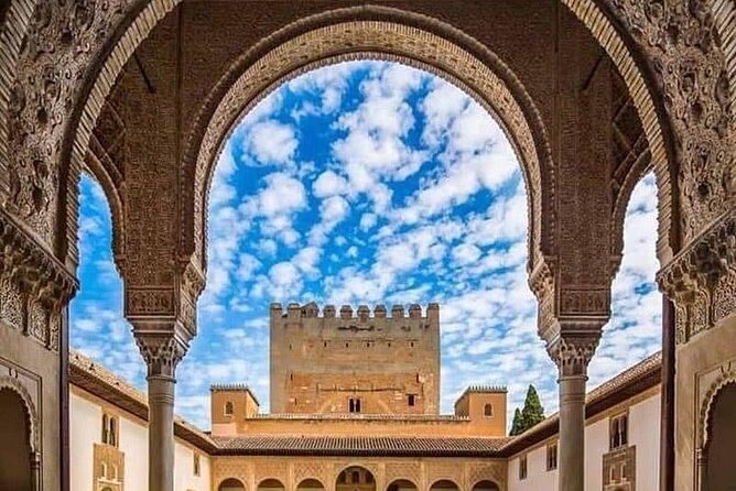 Private Tour to The Alhambra and Generalife from Motril port - From Motril port to Granada in one hour