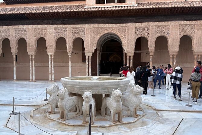 Private Walk of the Alhambra and Nasrid Palaces - Why the Alhambra Works Best With a Guide