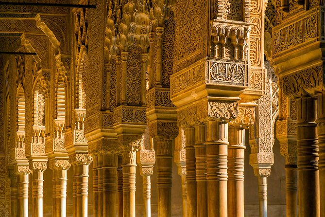 Skip-the-line Alhambra and Nasrid Palace Tour in Granada - What the guide adds to the experience