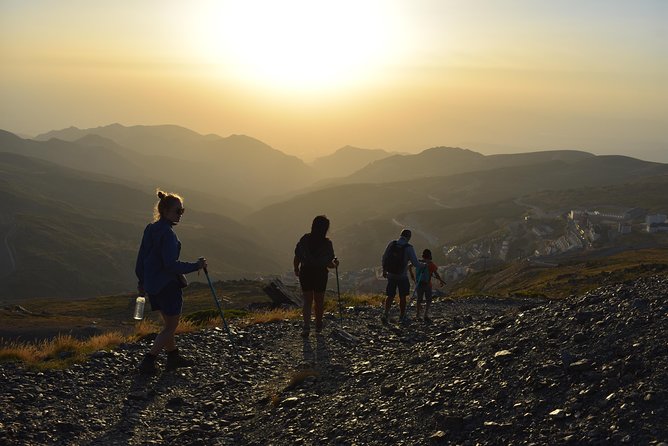 Sunset at 2,500m in Sierra Nevada - Key points before you book