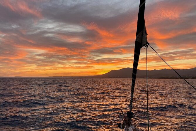 Sunset sailing along the cliffs of Maro- Private - A comfortable yacht for your own group