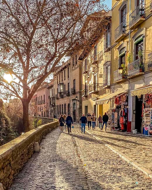Tour Granada from its Origin; Albaicín - Inside the character of a Carmen house