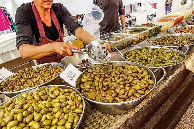 True Taste of Granada Old Town & Albaicin Tapas Tour - Casa del Chapiz, the tour’s longest cultural stop