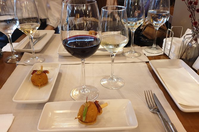 Wine Tasting in Granada - Granada cheese, tapas, and local olive oil