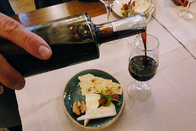 Wine Tasting in Granada - The Granada Dining Guide is a practical extra